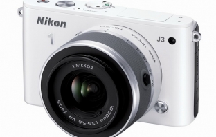 CES 2013: Nikon J3 и S1 - на мейнстрийм фотографите с любов