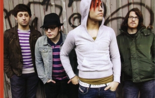 Fall Out Boy с нов сингъл, ще спасяват рокенрола през месец май