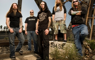 Фронтменът на Lamb Of God е в Чехия, за да бъде съден за убийство