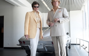 Мат Деймън и Майкъл Дъглас в първи кадър от психотрилъра Behind the Candelabra