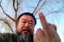 Скандалният китайски дисидент Ai Weiwei пробива Желязната завеса с метъл албум
