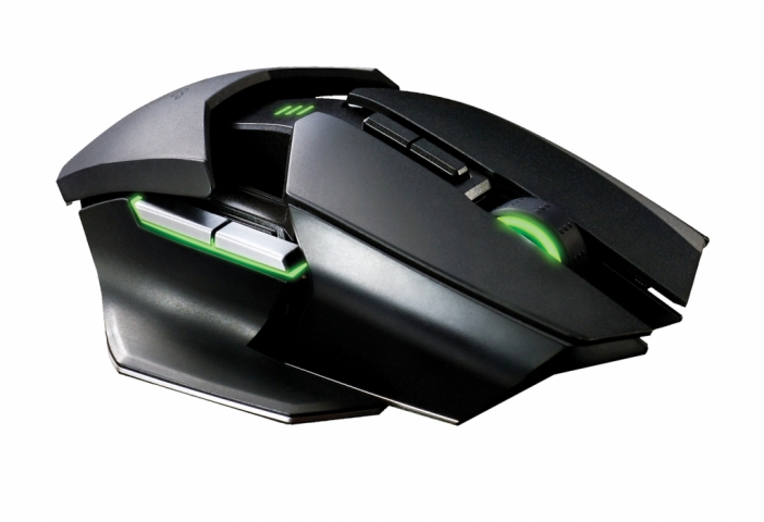 Razer Ouroboros – геймърска мишка, която ще пасне като ръкавица на ръката ви