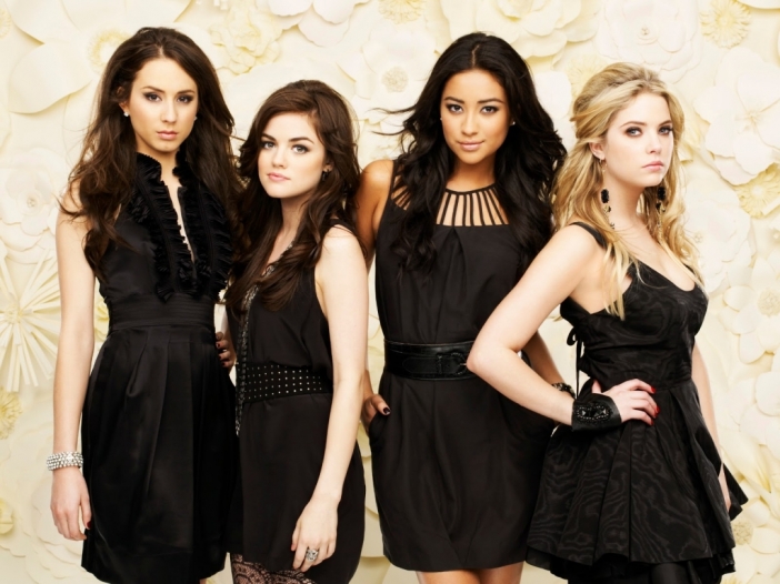 Pretty Little Liars се сдобива със собствен spin-off сериал наесен