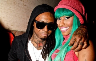 Секси Nicky Minaj прелъстява джентълмена Lil Wayne в High School (видео)