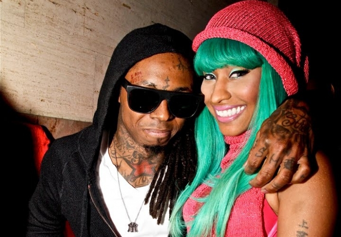 Секси Nicky Minaj прелъстява джентълмена Lil Wayne в High School (видео)