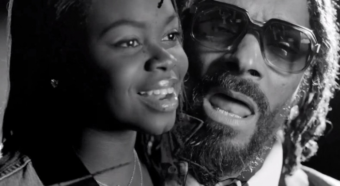 Snoop Lion пусна химн срещу насилието с участието на дъщеря си и Drake. Виж No Guns Allowed тук!