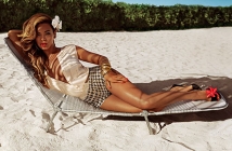 Beyonce по-гореща и ослепителна от тропическото слънце в H&M Summer Campaign 2013 