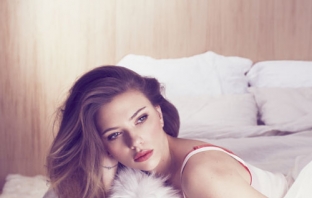 Скарлет Йохансон е божествено красива в Marie Claire Big Beauty Issue 2013 (Снимки)