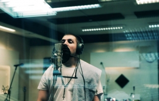След Drake и българският рапър Calligraphist записа кавър версия на Closer на Goapele (Видео)