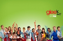 Fox подновява Glee за пети и шести сезон 