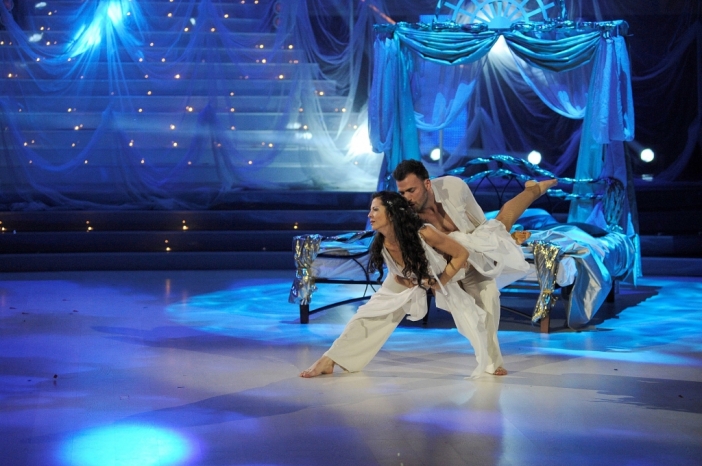 Dancing Stars 2013: Райна с триумфален дебют в шоуто, Део с най-висока оценка от Алфредо Торес