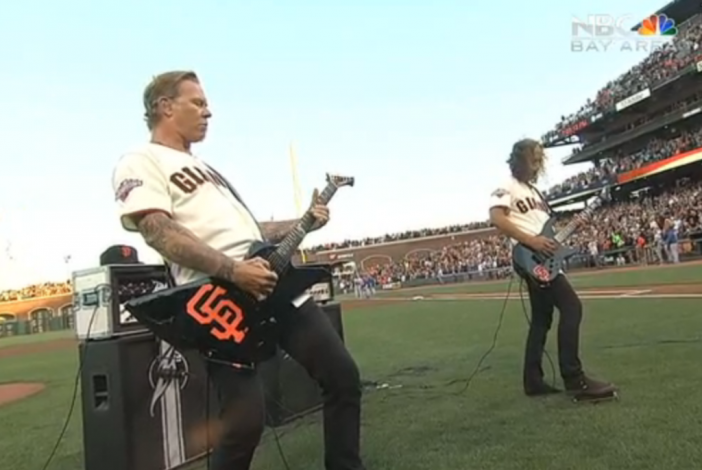 Виж как Metallica свирят химна на САЩ по време бейзболен мач (видео)
