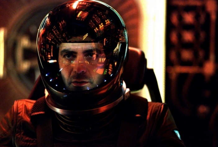 Сандра Бълок и Джордж Клуни са изоставени в космоса в Gravity (Трейлър)
