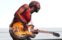 Рокендролът се завръща с Numb на "новия Джими Хендрикс" Gary Clark Jr.