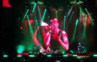 Depeche Mode за втори път в София: Just Can't Get Enough
