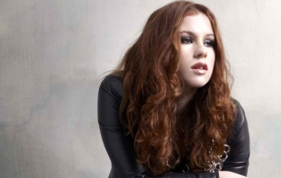 Katy B пусна първи сингъл от своя предстоящ втори албум - чуй What Love Is Made Of!