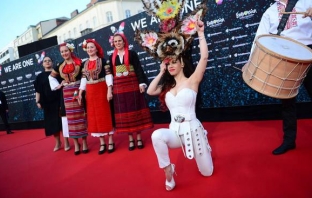 Евровизия 2013 официално е открита, Loreen представя нов сингъл на финала на 18 май