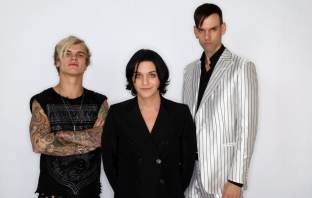 Placebo пускат седмия си албум Loud Like Love през септември