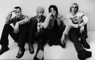 Stone Temple Pilots съдят бившия си фронтмен Скот Уейланд