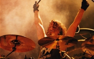 Slayer пак взе барабаниста Пол Бостаф за заместник на Дейв Ломбардо