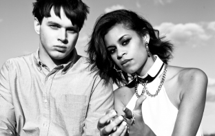 AlunaGeorge изкараха второ видео към You Know You Like It преди излизането на албума си