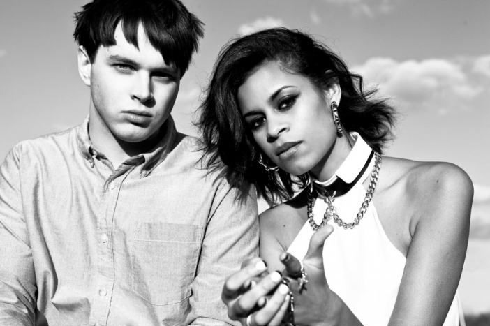 AlunaGeorge изкараха второ видео към You Know You Like It преди излизането на албума си