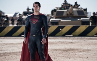 Man of Steel 2 идва през 2014 година, Justice League - през 2015-та