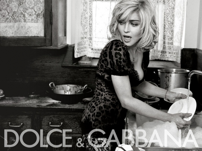 Осъдиха Dolce & Gabbana на затвор и глоба за над 340 млн. евро 
