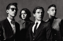 Arctic Monkeys издават петия си албум AM през септември