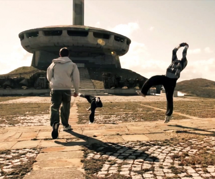 Развалините на Бузлуджа вдъхновиха французите от CRCV за клипа Parkour Buzludzha