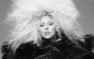 Lady Gaga завладява света на 11 ноември 2013 г. с грандиозния проект ARTPOP