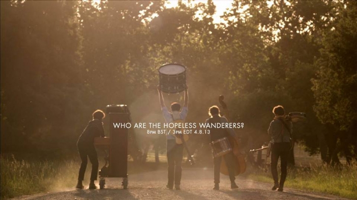 Джейсън Бейтман, Ед Хелмс, Джейсън Судейкис и Уил Форт са Mumford & Sons в Hopeless Wanderer (Видео)