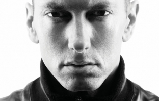 Арестуваха над 50 души на грандиозен концерт на Eminem в Дъблин (Видео) Арестуваха над 50 души на грандиозен концерт на Eminem в Дъблин (Видео)