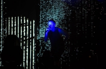 Nine Inch Nails изненадват със звучене в новото си парче Everything