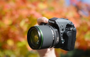 Pentax K-3 в директен сблъсък с Canon 70D и Nikon D7100