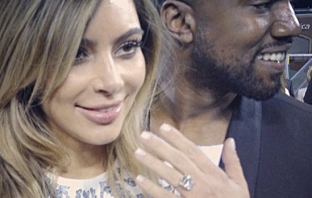 Kanye West поиска ръката на Kim Kardashian с 15-каратов диамант и Lana Del Rey (Видео)