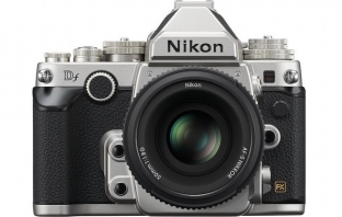 Nikon DF: Защо, Nikon? Защо?