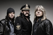 Леми от Motorhead вече носи пейсмейкър на сърцето си