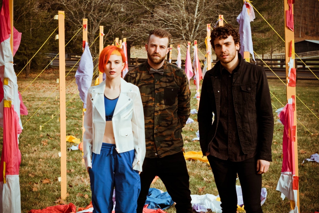 Ain t it fun. Paramore 2009. Paramore Жанр. Paramore Ain't it fun. Paramore диск.