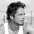 Психар заплашва Chris Cornell и семейството му