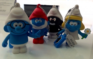 Smurfs USB памети – смърфирайте данните си