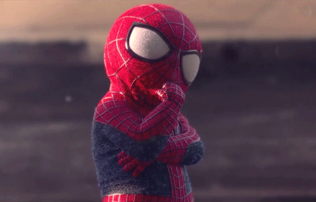 Spider-Man vs. Spider-Baby в епичен сблъсък на дансинга (Видео)