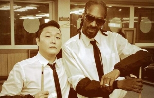 Psy и Snoop Dogg са в алкохолен делириум в Hangover (Видео)