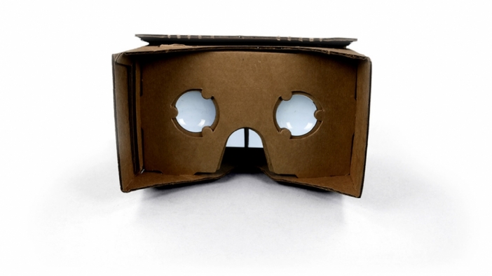 Art attack! Google обяви Cardboard – бюджетната "алтернатива" на Oculus Rift от... картон