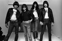 Оригиналният барабанист на Ramones Томи Рамоун почина на 62 години