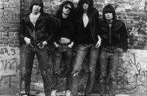 Елегия за легендата Ramones