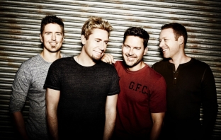 Nickelback извадиха нова песен, пускат албум през есента на 2014 (Видео) Nickelback извадиха нова песен, пускат албум през есента на 2014 (Видео)