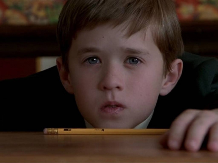 Пълна промяна за звездата от The Sixth Sense - Хейли Джоуел Осмънт. Вижте как изглежда той днес 