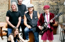  AC/DC ще издадат 15-тия си албум Rock or Bust на 2 декември 2014 година