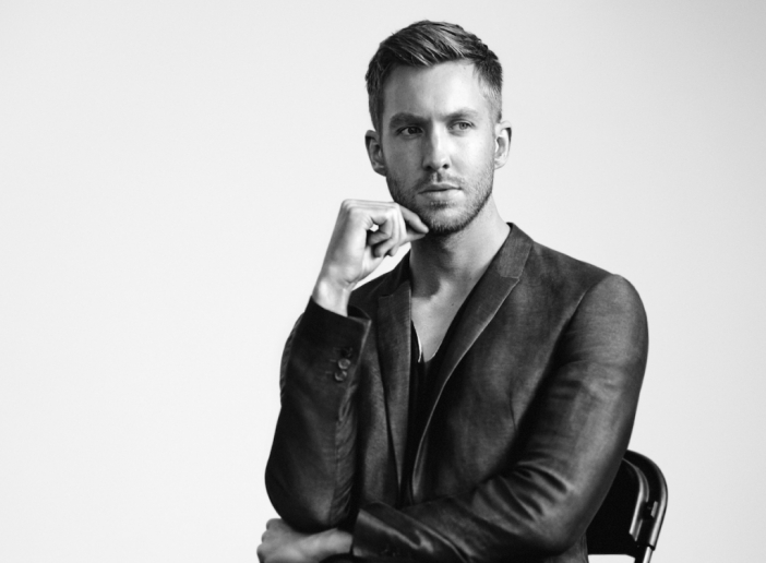 Calvin Harris е по-секси от всякога за Emporio Armani (Снимки)